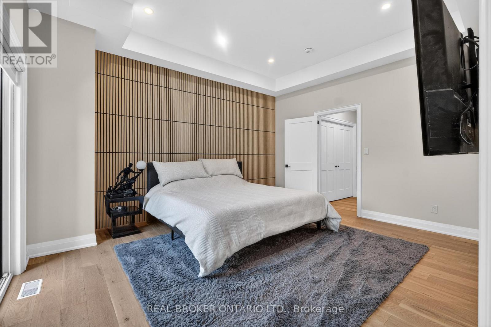 5 Marina Avenue, Toronto, Ontario  M8W 1J8 - Photo 20 - W13422802