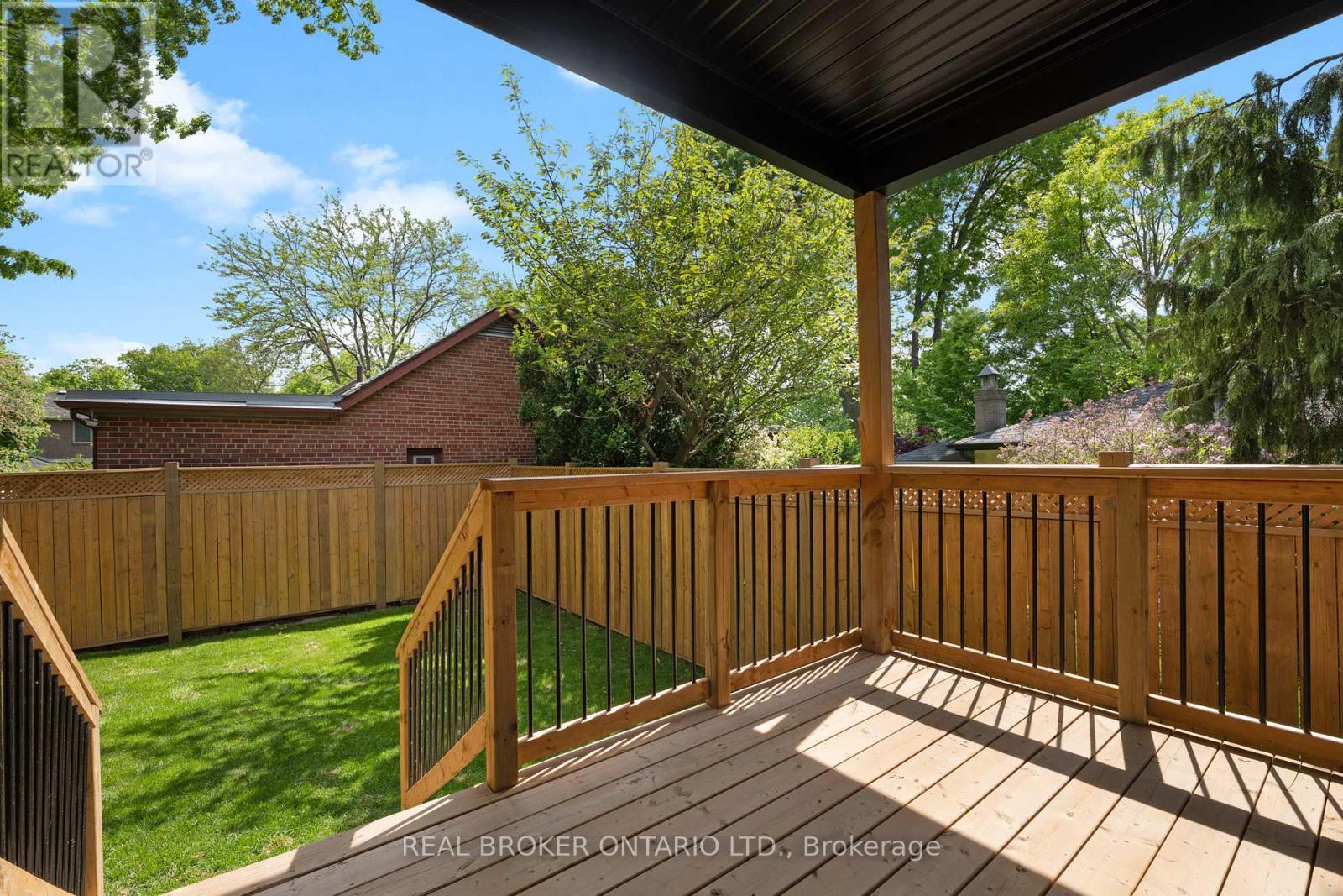 5 Marina Avenue, Toronto, Ontario  M8W 1J8 - Photo 32 - W13422802