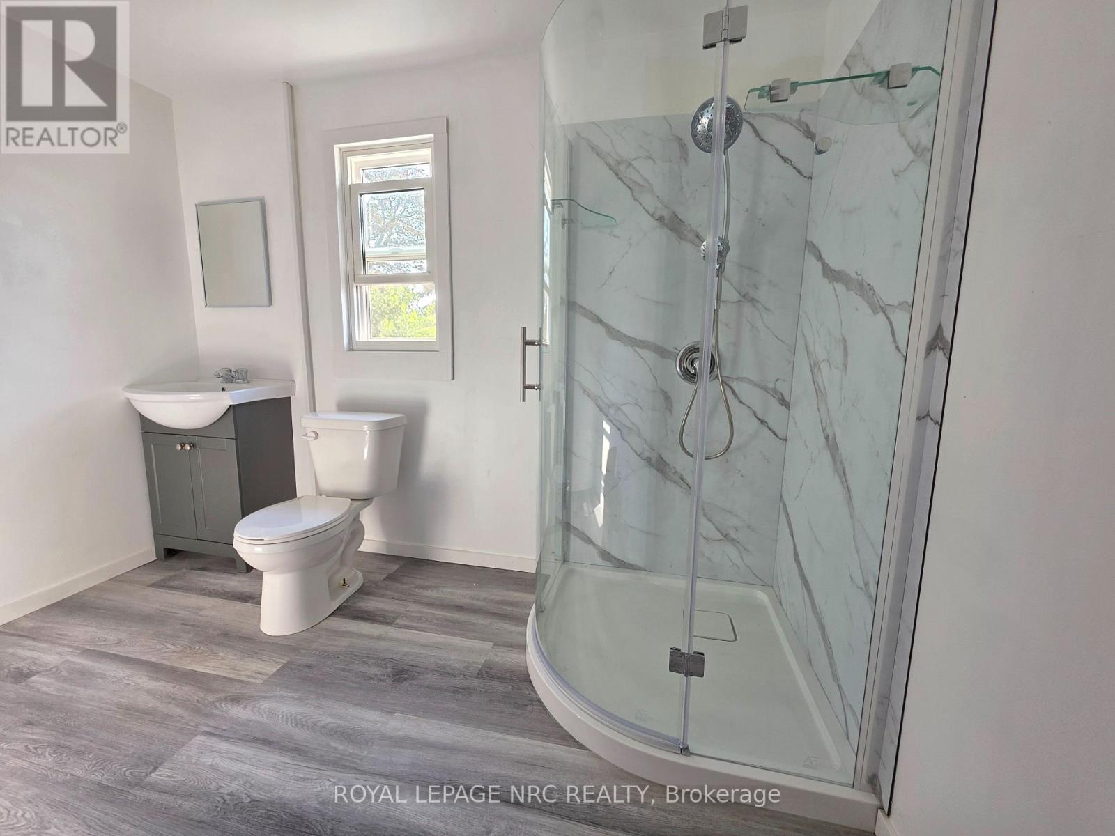 6010 Carlton Avenue, Niagara Falls, Ontario  L2G 5J5 - Photo 25 - X13837236