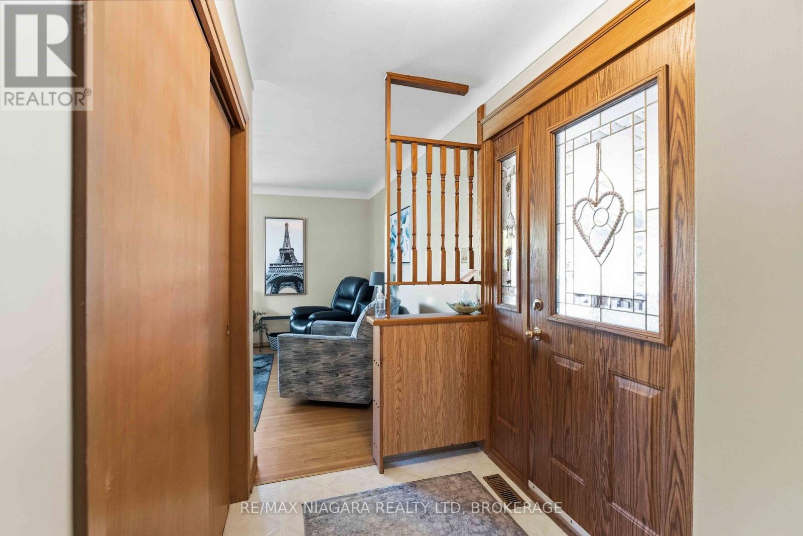 8689 Furlong Avenue, Niagara Falls, Ontario  L2G 6W9 - Photo 2 - X13837332