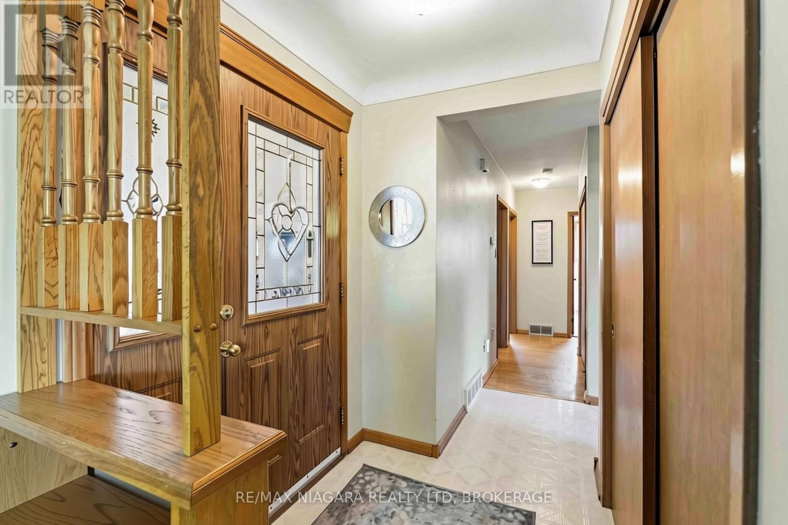 8689 Furlong Avenue, Niagara Falls, Ontario  L2G 6W9 - Photo 3 - X13837332