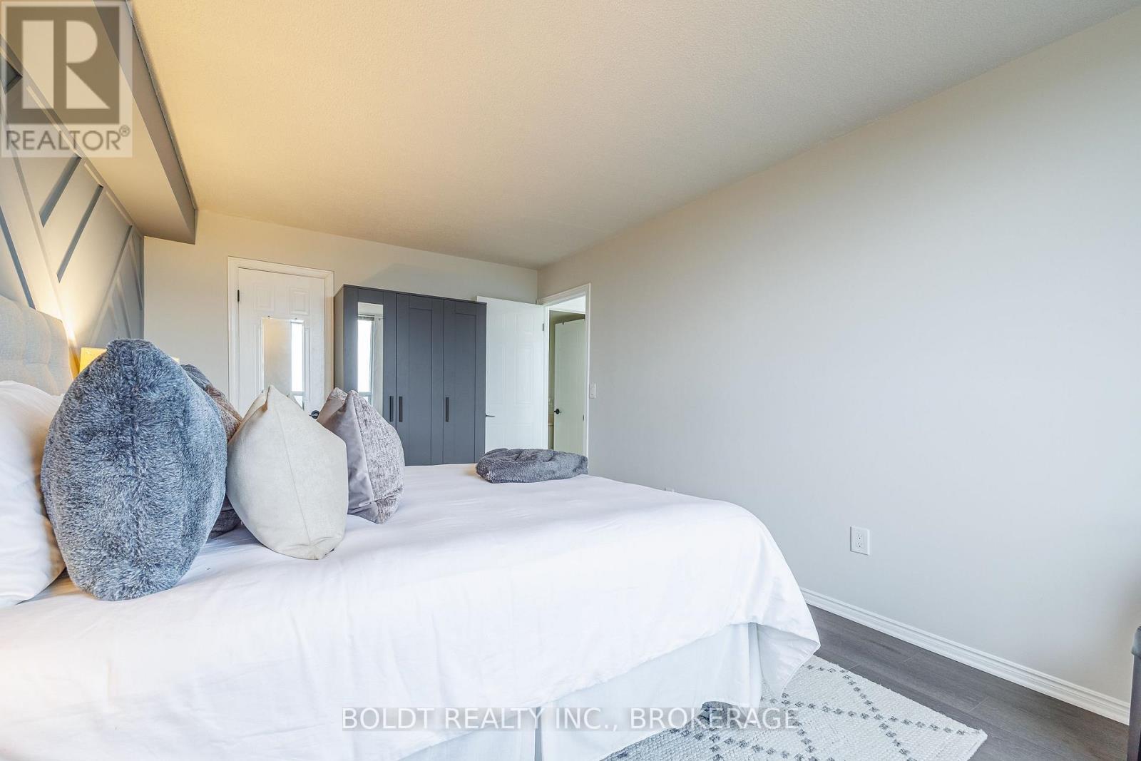 812 - 81 Scott Street, St. Catharines, Ontario  L2N 7L5 - Photo 23 - X13837366
