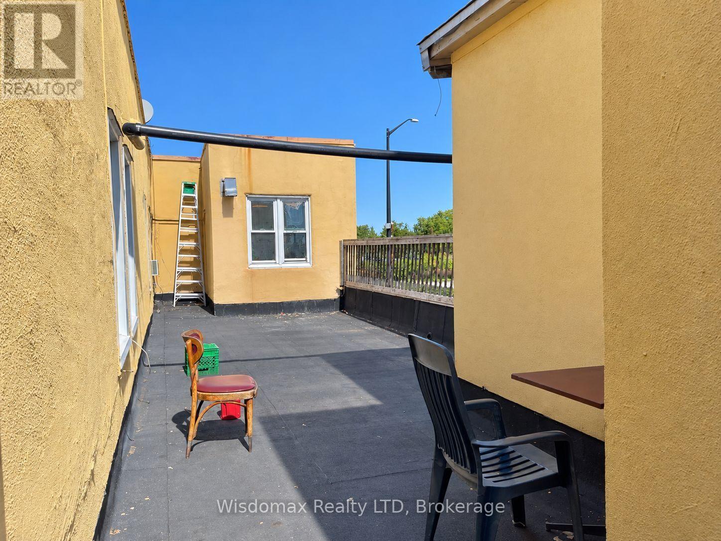4816 Bridge Street, Niagara Falls, Ontario  L2E 2R9 - Photo 14 - X13837450