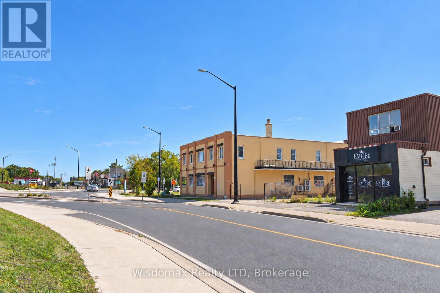 4816 Bridge Street, Niagara Falls, Ontario  L2E 2R9 - Photo 15 - X13837450
