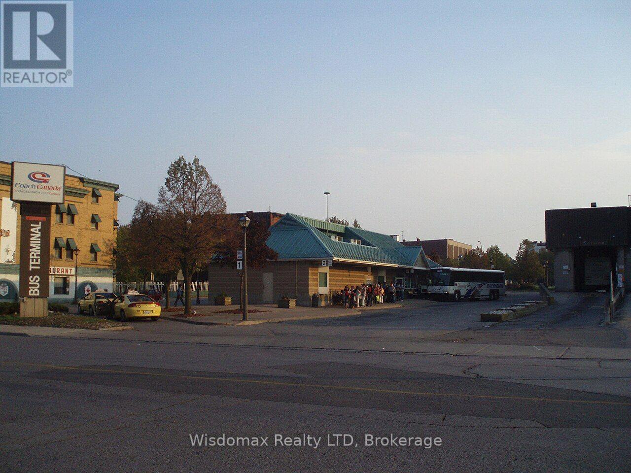 4816 Bridge Street, Niagara Falls, Ontario  L2E 2R9 - Photo 25 - X13837450