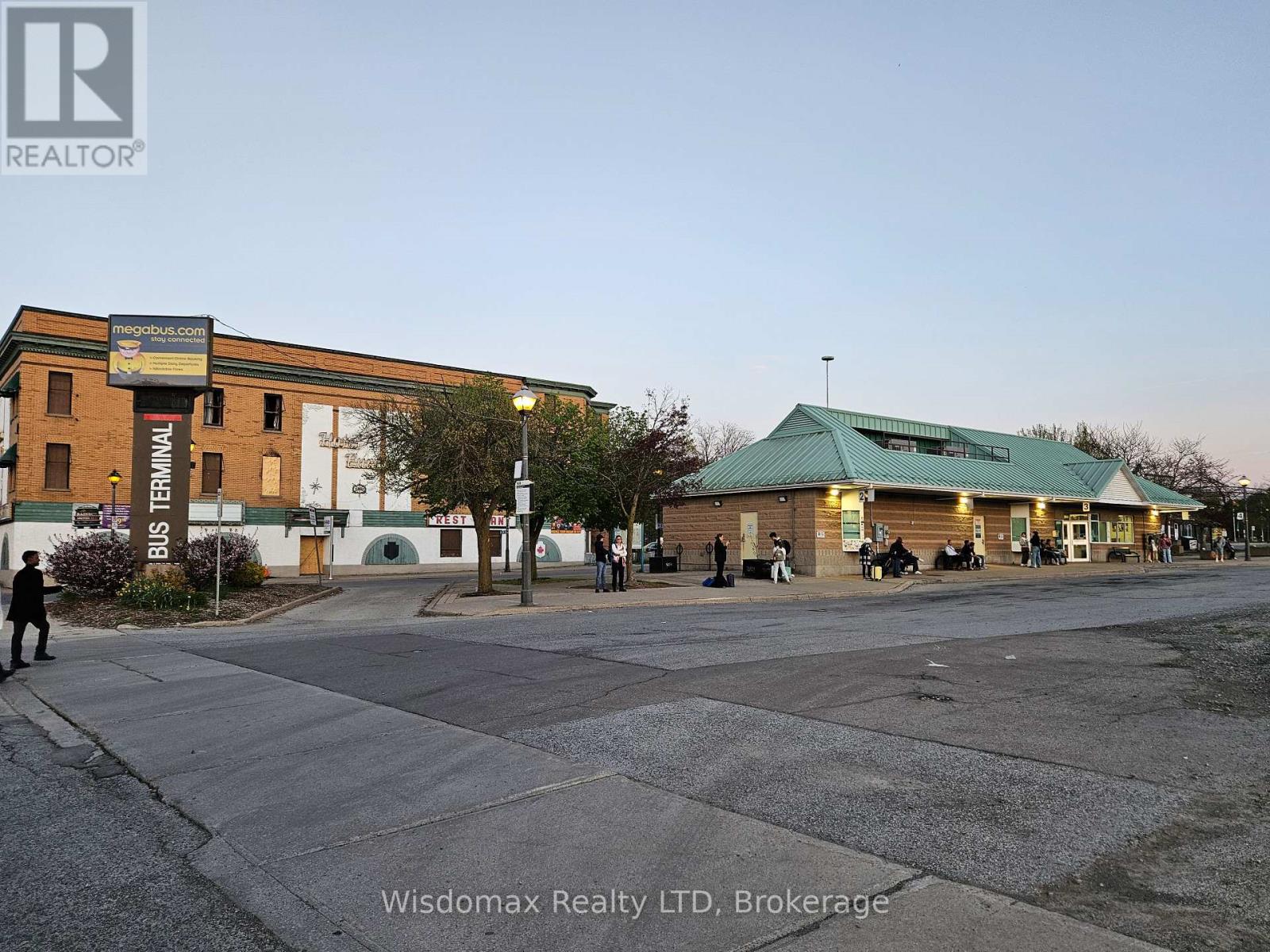 4816 Bridge Street, Niagara Falls, Ontario  L2E 2R9 - Photo 29 - X13837450