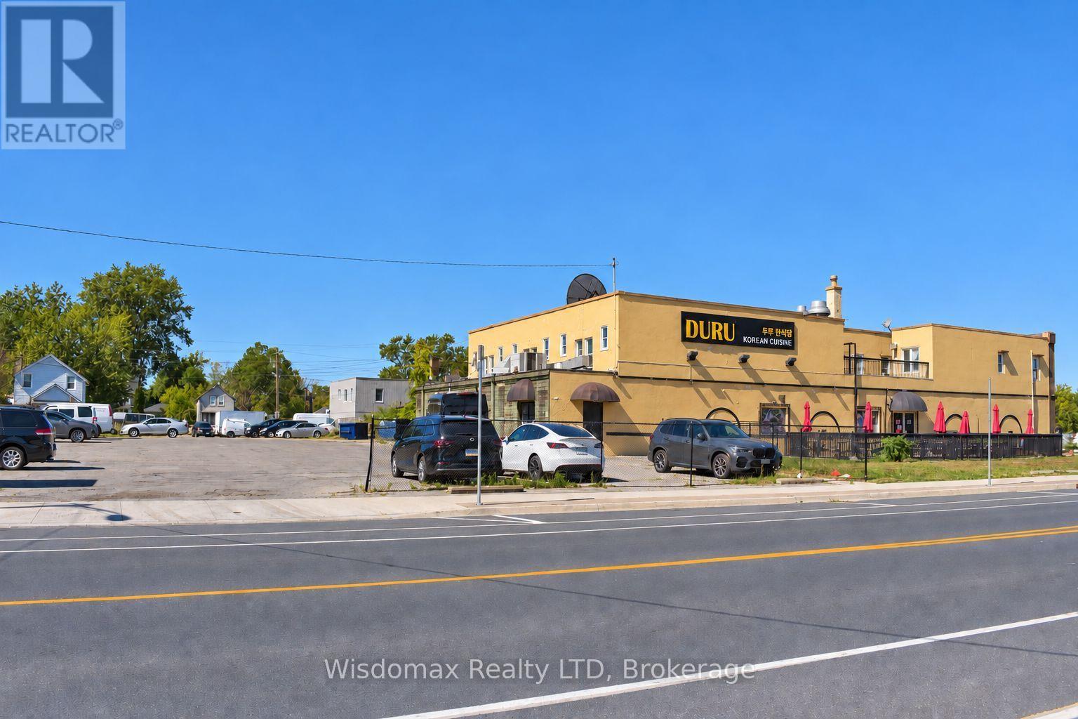 4816 Bridge Street, Niagara Falls, Ontario  L2E 2R9 - Photo 4 - X13837450