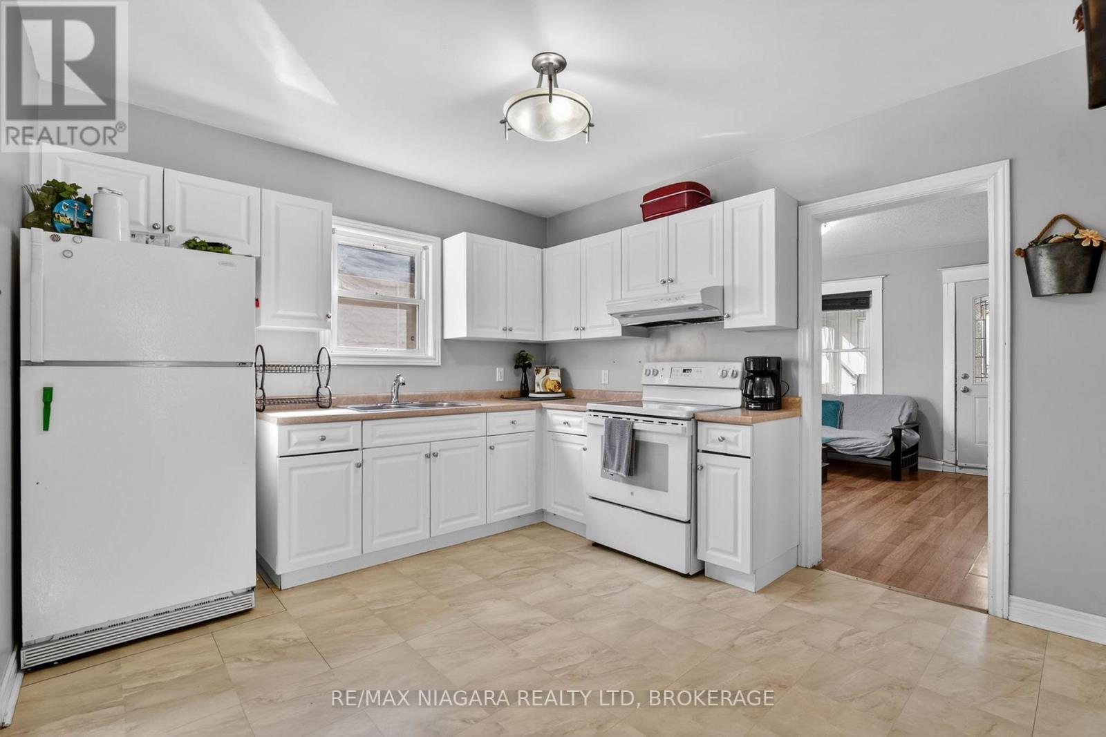 214 Niagara Street, St. Catharines, Ontario  L2M 4V4 - Photo 4 - X13837724