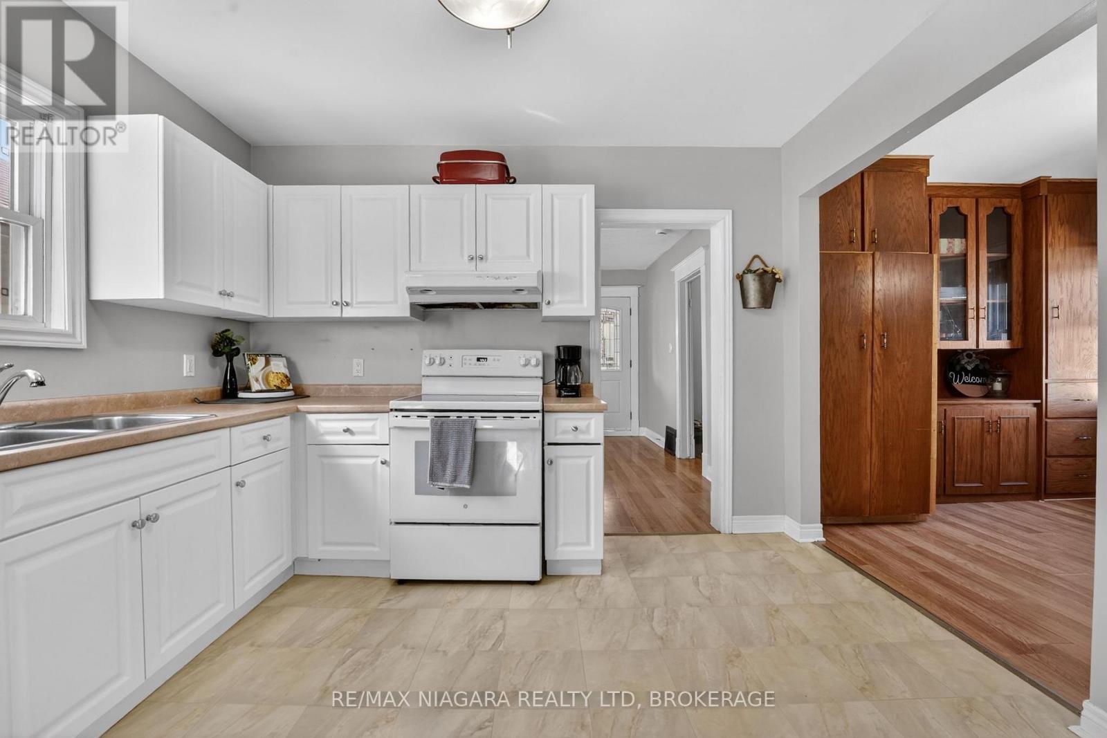 214 Niagara Street, St. Catharines, Ontario  L2M 4V4 - Photo 5 - X13837724