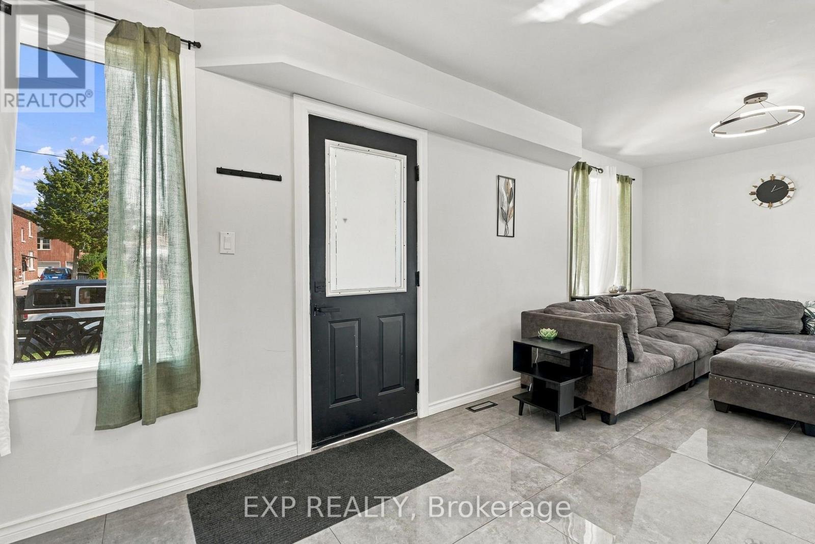 249 Wallace Avenue S, Welland, Ontario  L3B 1R7 - Photo 12 - X13837836