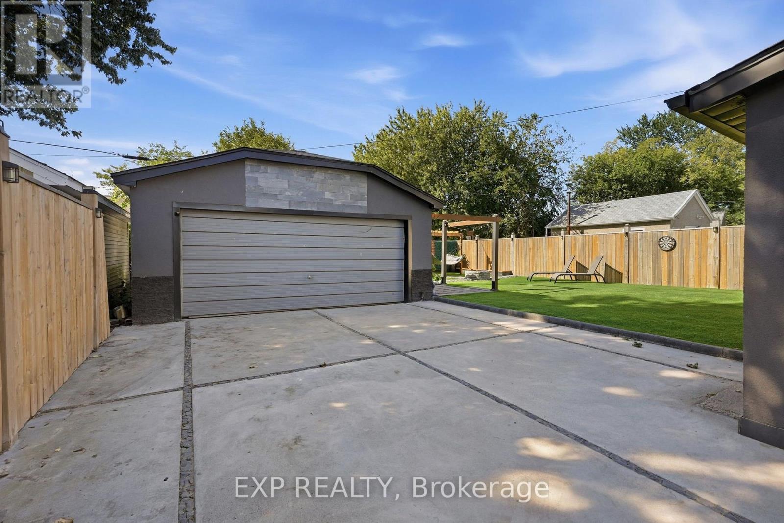 249 Wallace Avenue S, Welland, Ontario  L3B 1R7 - Photo 9 - X13837836