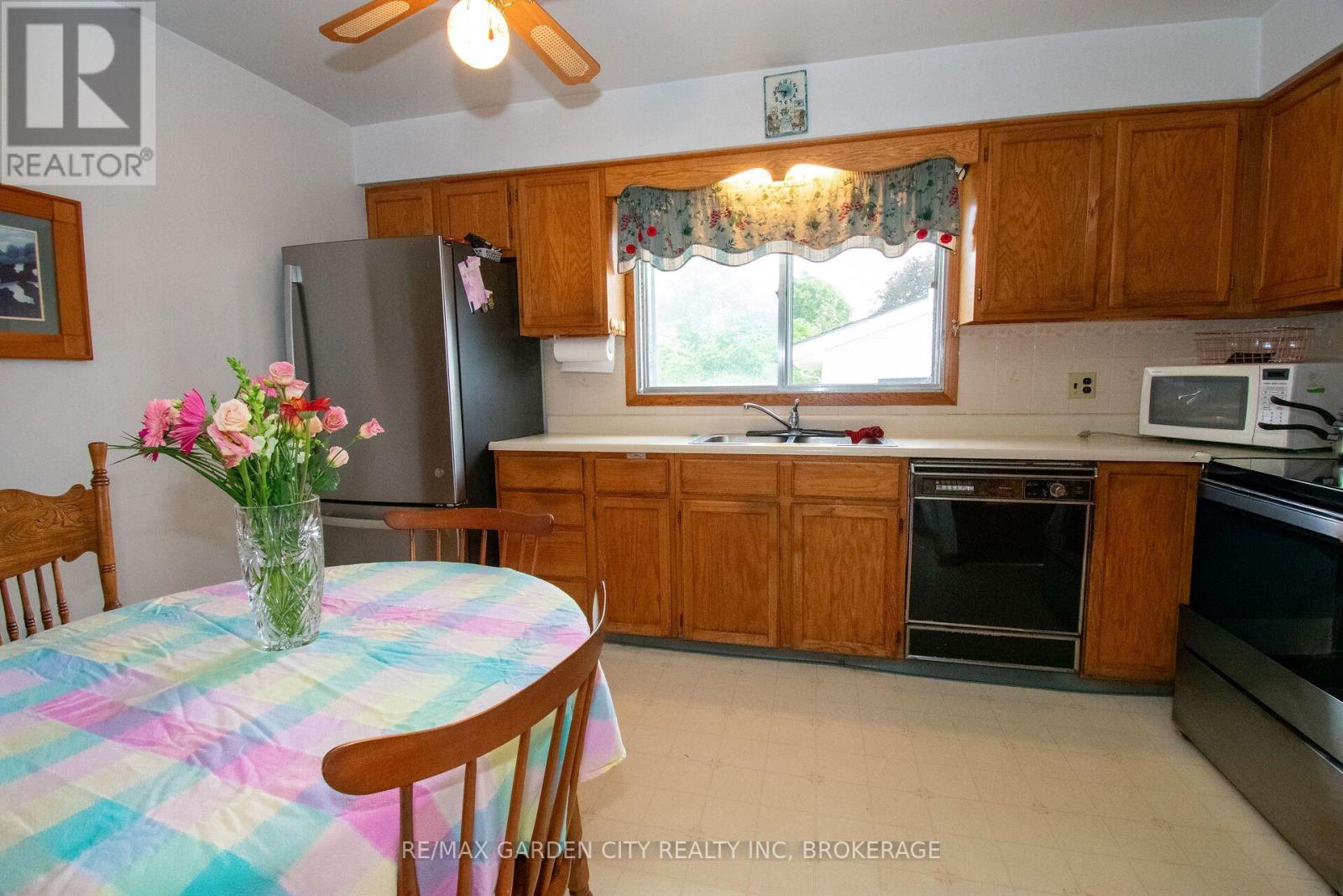 103 Kilgour Avenue, Welland, Ontario  L3C 2P8 - Photo 10 - X13838272