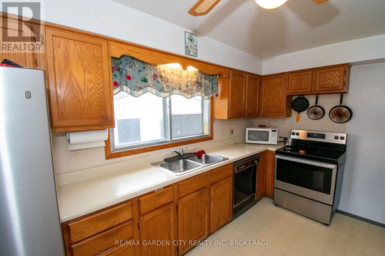 103 Kilgour Avenue, Welland, Ontario  L3C 2P8 - Photo 11 - X13838272