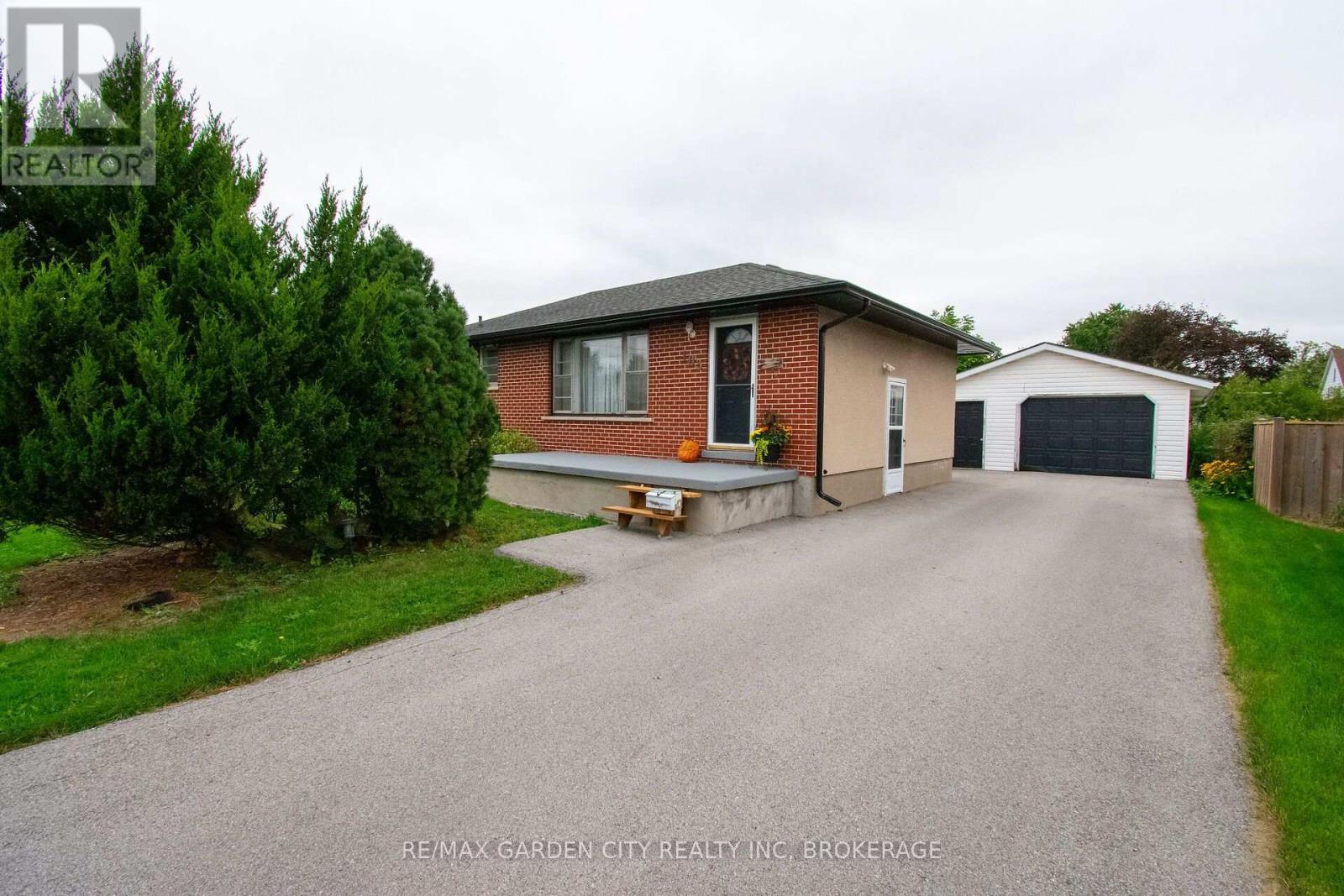 103 Kilgour Avenue, Welland, Ontario  L3C 2P8 - Photo 2 - X13838272