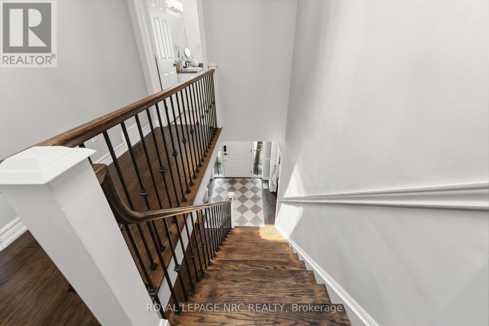 42 Foresthill Crescent, Pelham, Ontario  L3E 0C4 - Photo 25 - X13838392
