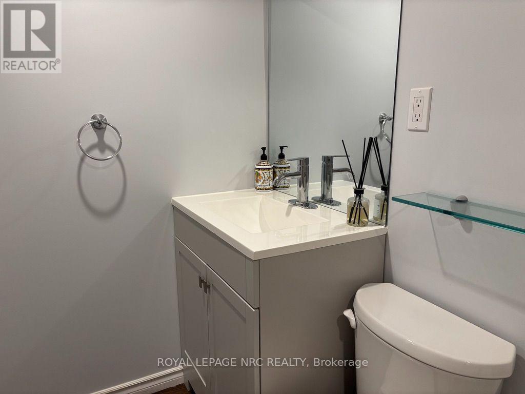 11 Rebecca Street, St. Catharines, Ontario  L2S 2G7 - Photo 13 - X13838804