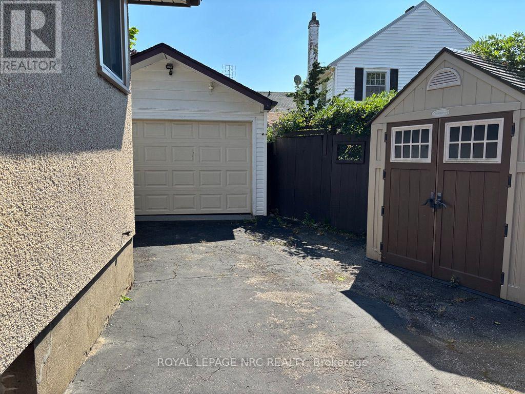 11 Rebecca Street, St. Catharines, Ontario  L2S 2G7 - Photo 2 - X13838804