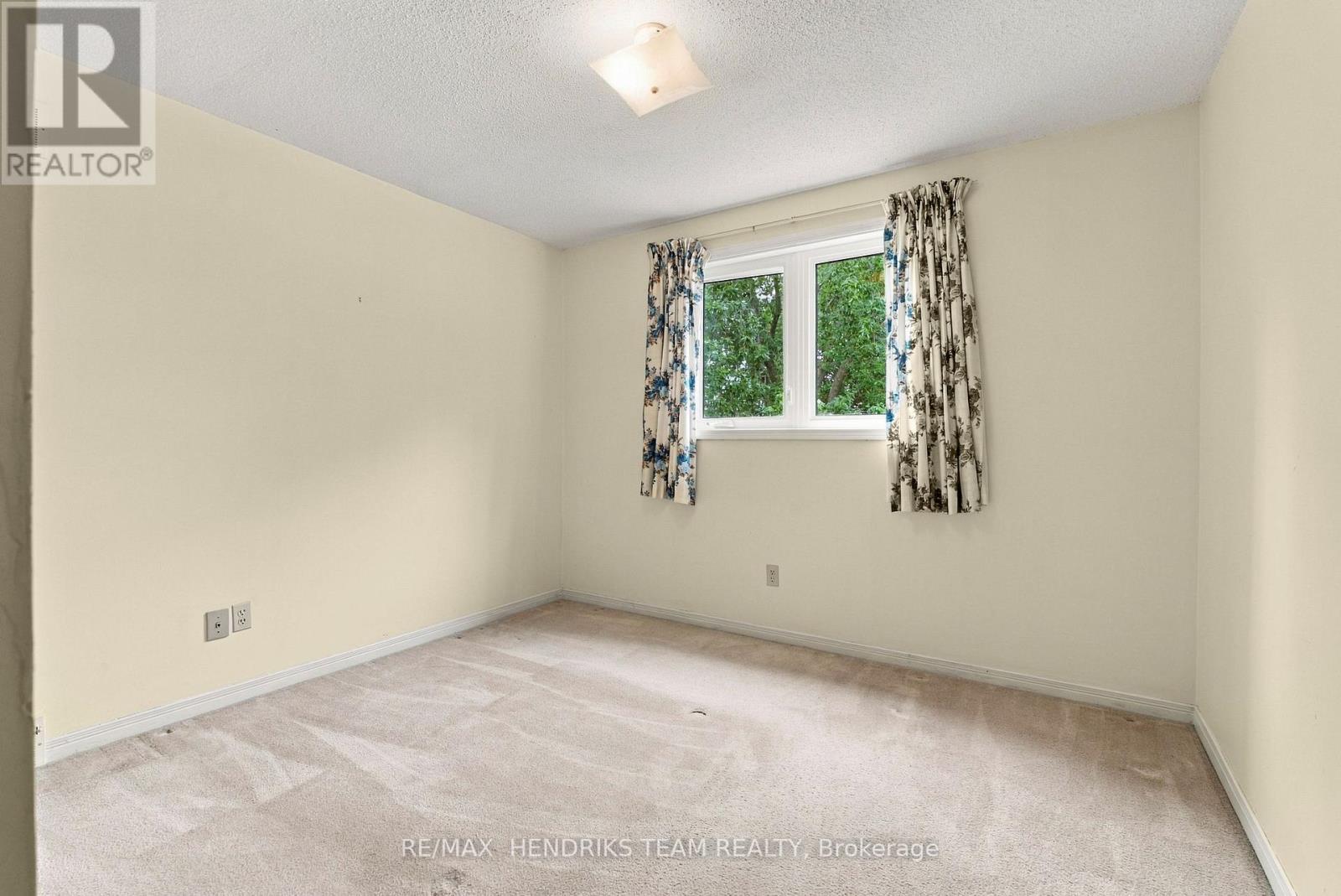17 Farmington Drive, St. Catharines, Ontario  L2S 3E8 - Photo 25 - X13839200