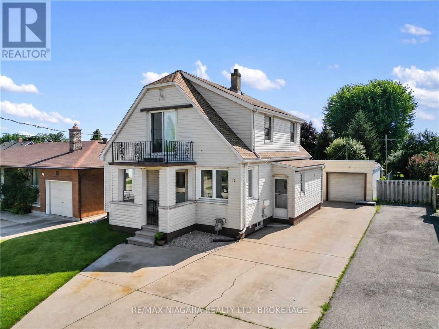UPPER - 12 WEST STREET S, Thorold, Ontario