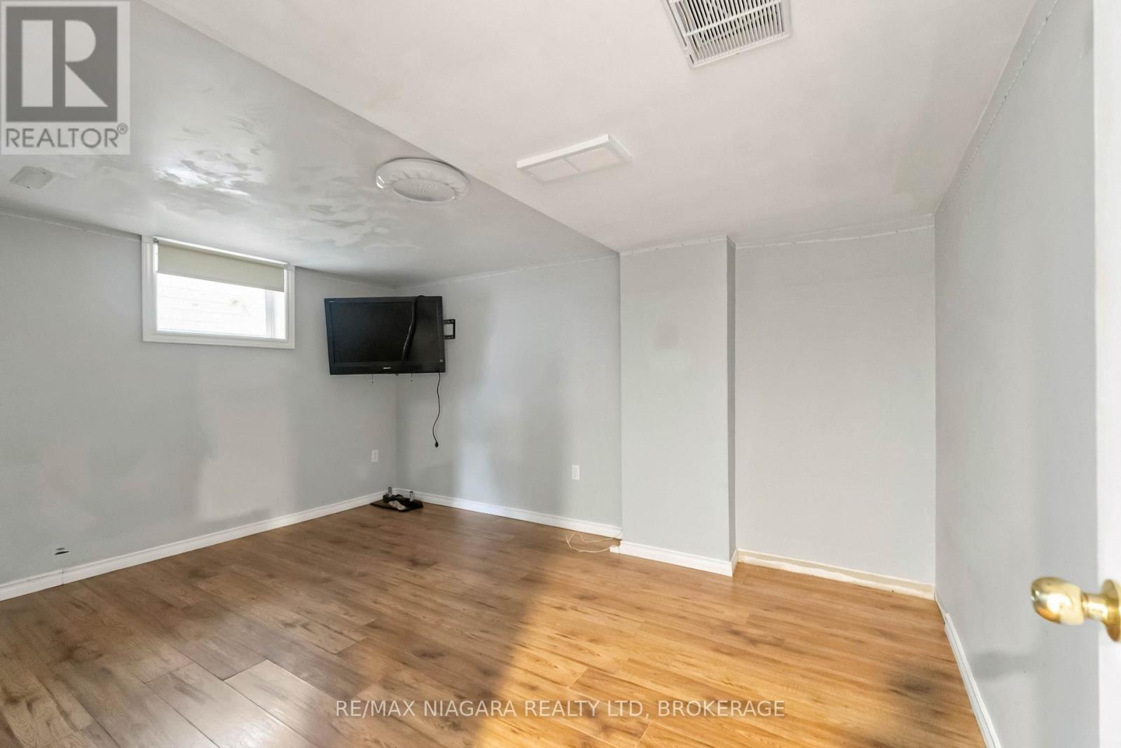 29 Glengarry Road, St. Catharines, Ontario  L2T 2T9 - Photo 24 - X13839456