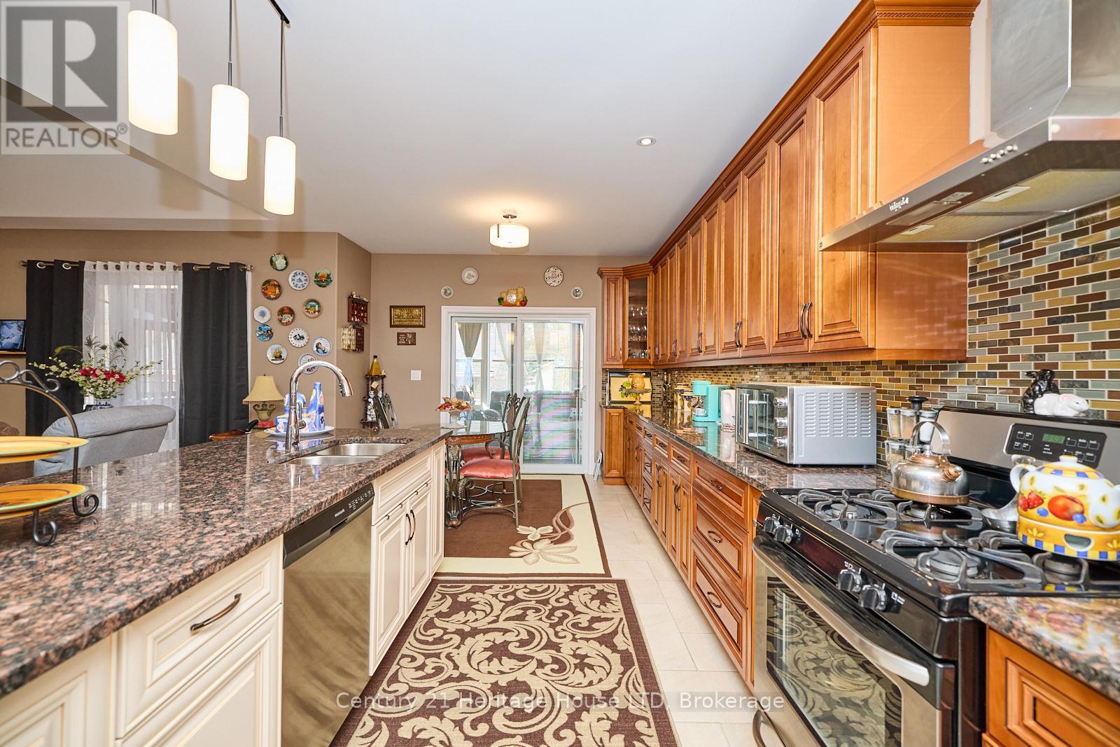 3290 Evadere Avenue, Fort Erie, Ontario  L0S 1N0 - Photo 8 - X13839730