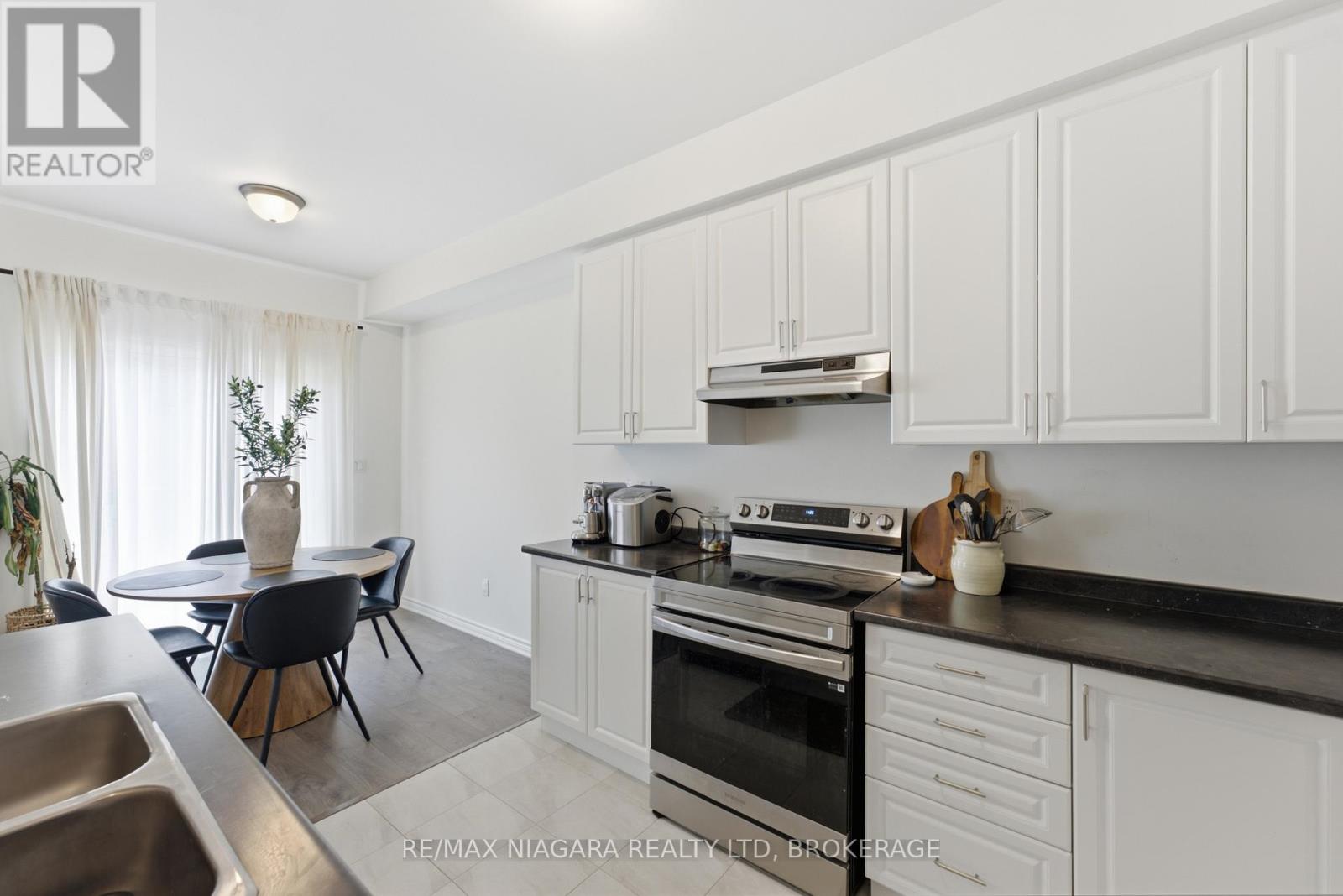 56 Sapphire Way, Thorold, Ontario  L2V 0B8 - Photo 11 - X13841924