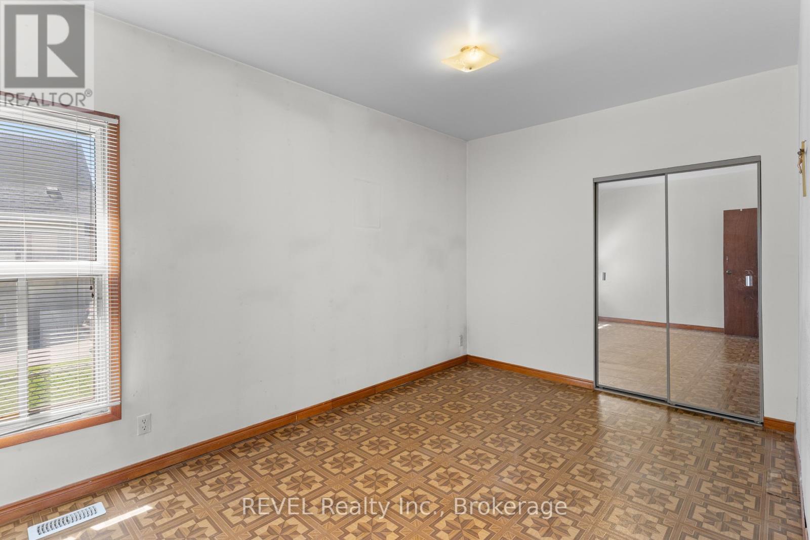 6401 Taylor Street, Niagara Falls, Ontario  L2G 2E9 - Photo 11 - X13843230