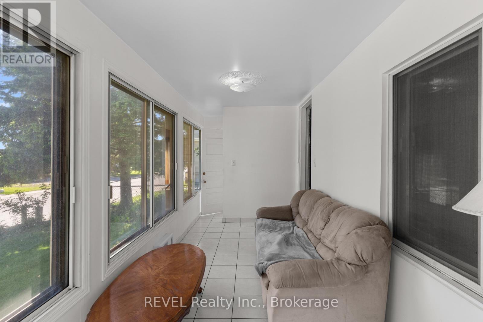 6401 Taylor Street, Niagara Falls, Ontario  L2G 2E9 - Photo 5 - X13843230