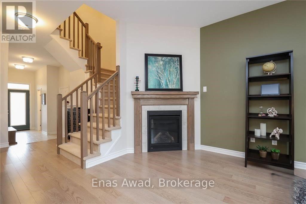 459 Warmstone Drive, Ottawa, Ontario  K2S 2J7 - Photo 4 - X13843306
