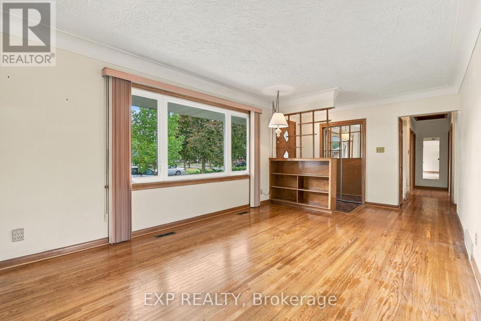 2 Glengrove Circle, St. Catharines, Ontario  L2T 2Y9 - Photo 11 - X13843370