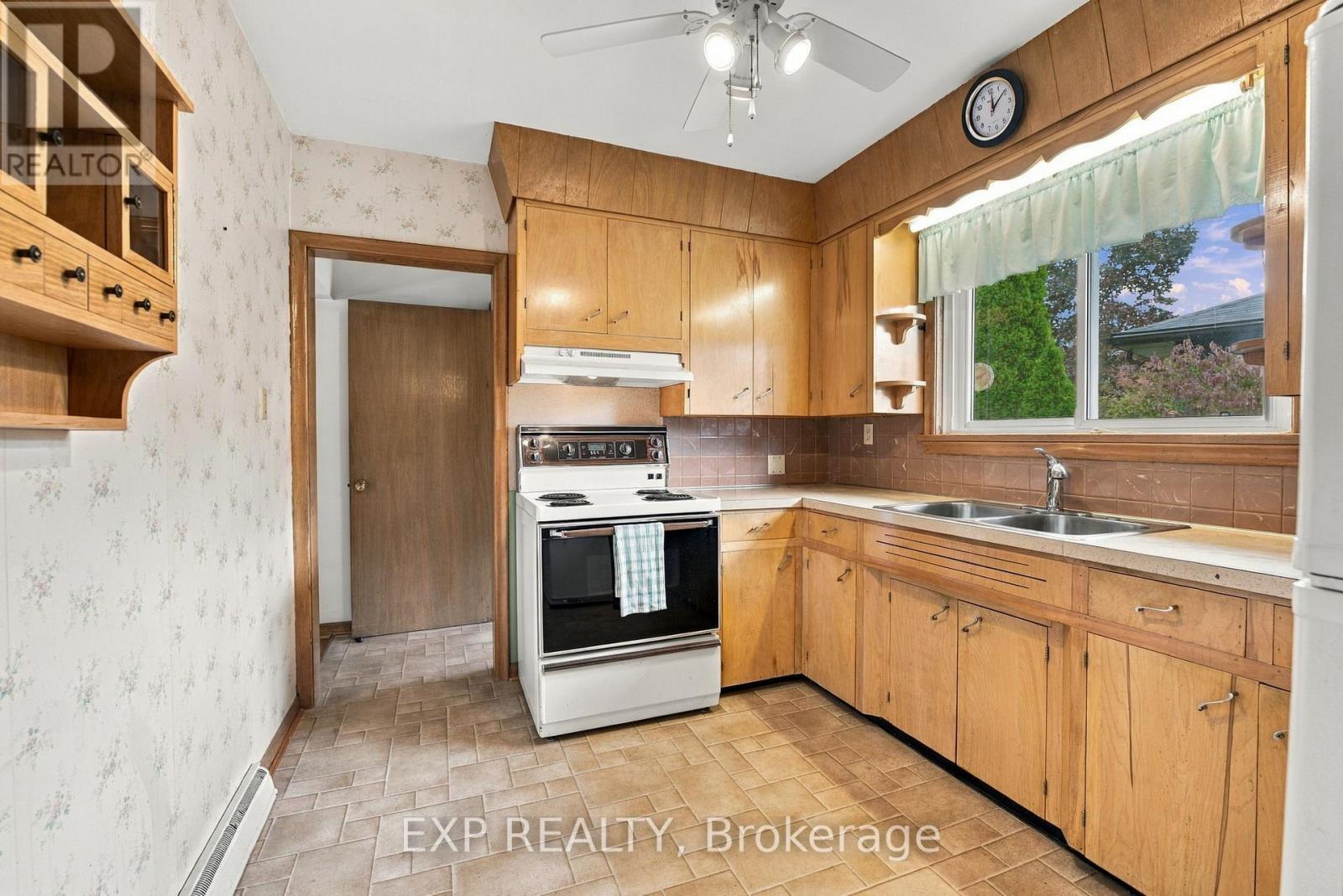 2 Glengrove Circle, St. Catharines, Ontario  L2T 2Y9 - Photo 13 - X13843370