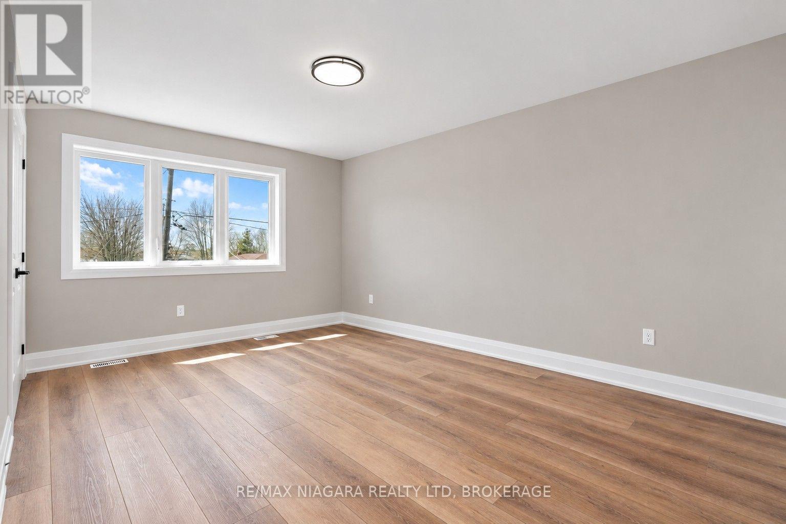 63 Swan Avenue, Pelham, Ontario  L3E 0B1 - Photo 2 - X13843632