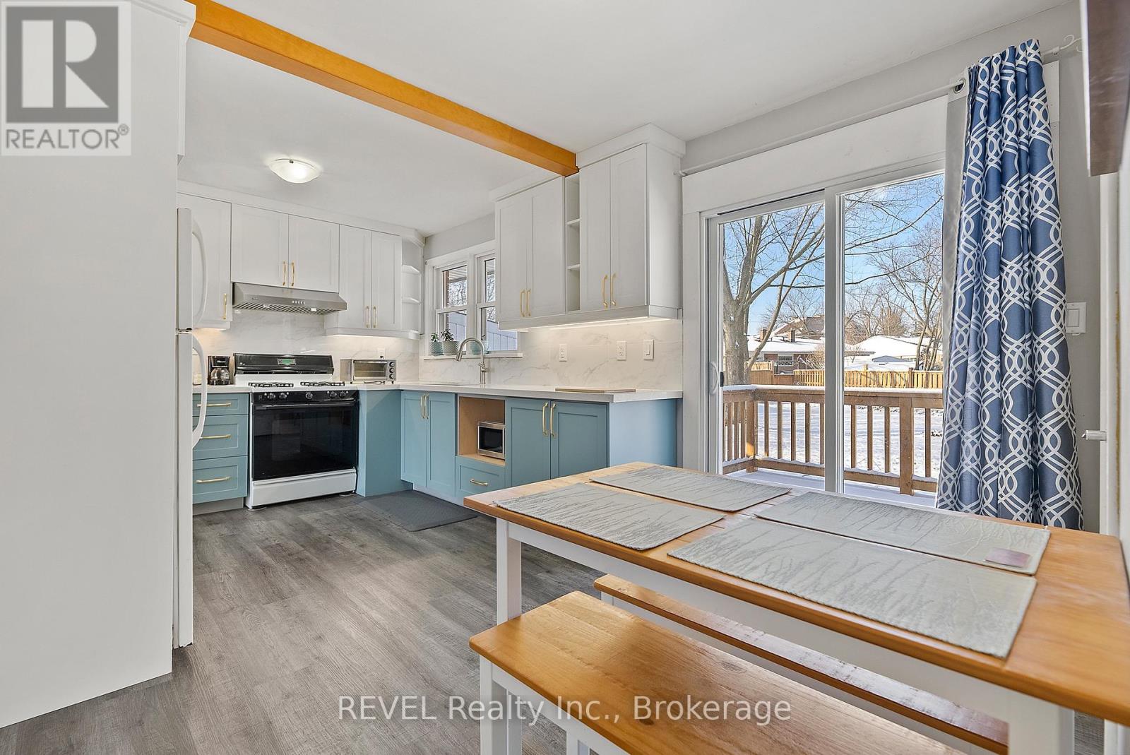 Upper Unit - 8327 Parkway Drive, Niagara Falls, Ontario  L2G 6W8 - Photo 10 - X13842292