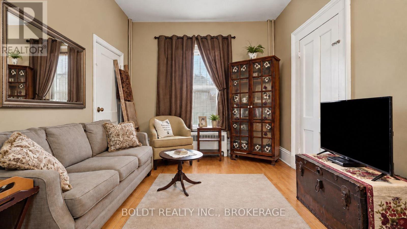 28 Chapel Street S, Thorold, Ontario  L2V 2C6 - Photo 20 - X13843826