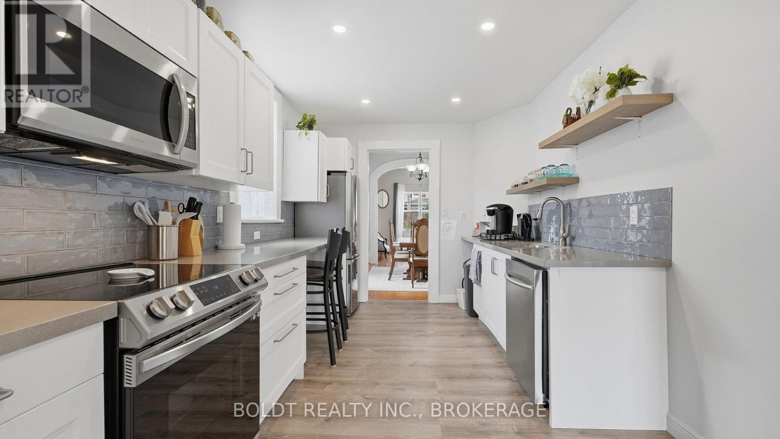 28 Chapel Street S, Thorold, Ontario  L2V 2C6 - Photo 6 - X13843826