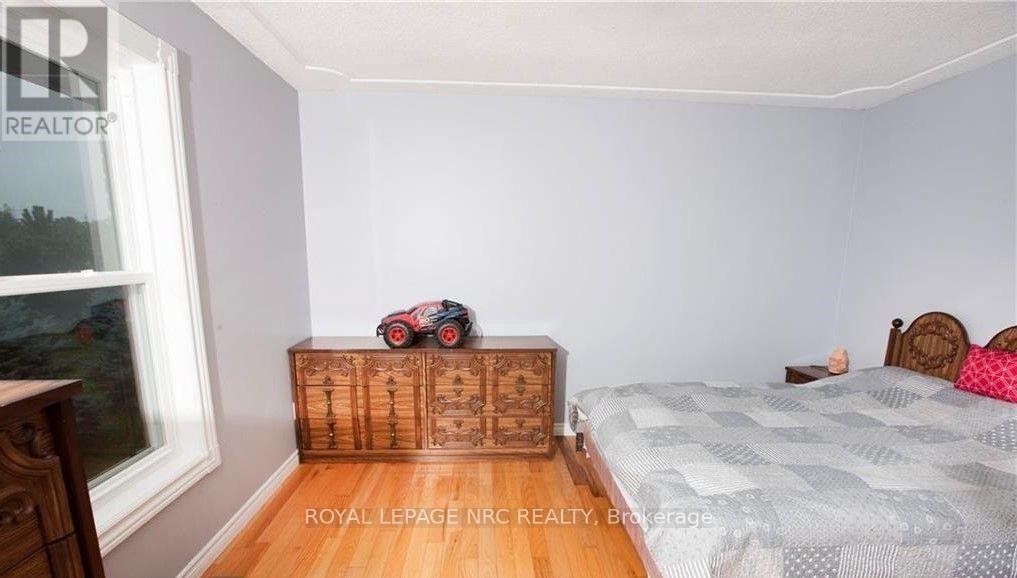 4823 Thirty Road N, Lincoln, Ontario  L3J 1W2 - Photo 12 - X13843908