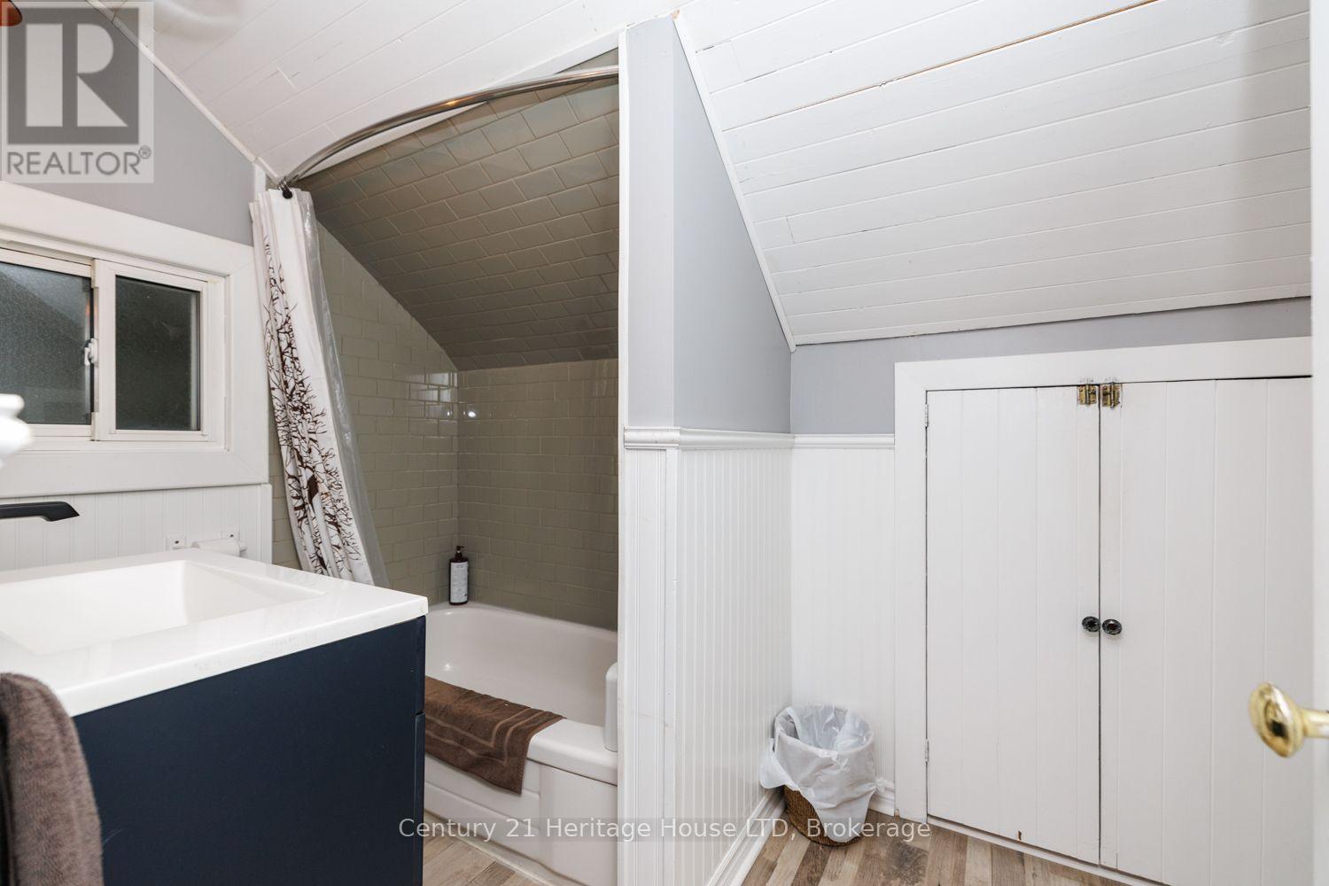 305 Phipps Street S, Fort Erie, Ontario  L2A 2V7 - Photo 13 - X13844700
