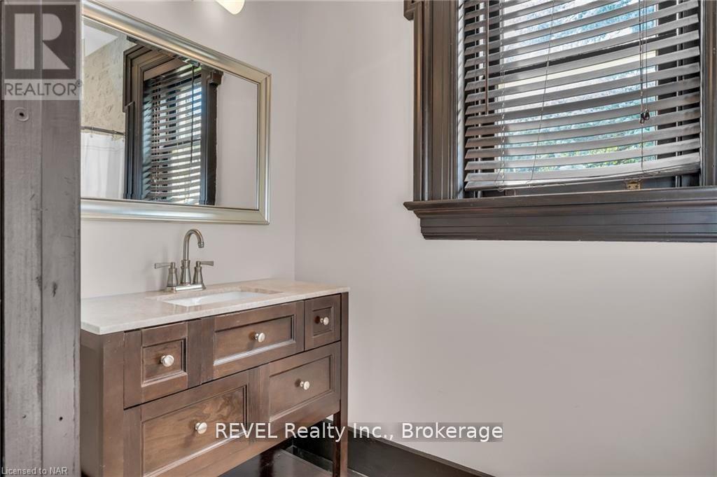 238 Creek Road, Niagara-On-The-Lake, Ontario  L0S 1J0 - Photo 19 - X13845652