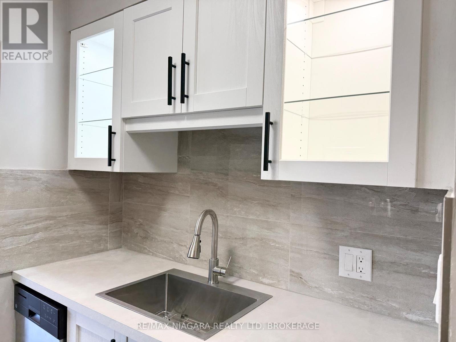 8 - 286 Vine Street, St. Catharines, Ontario  L2M 4T3 - Photo 16 - X13846028
