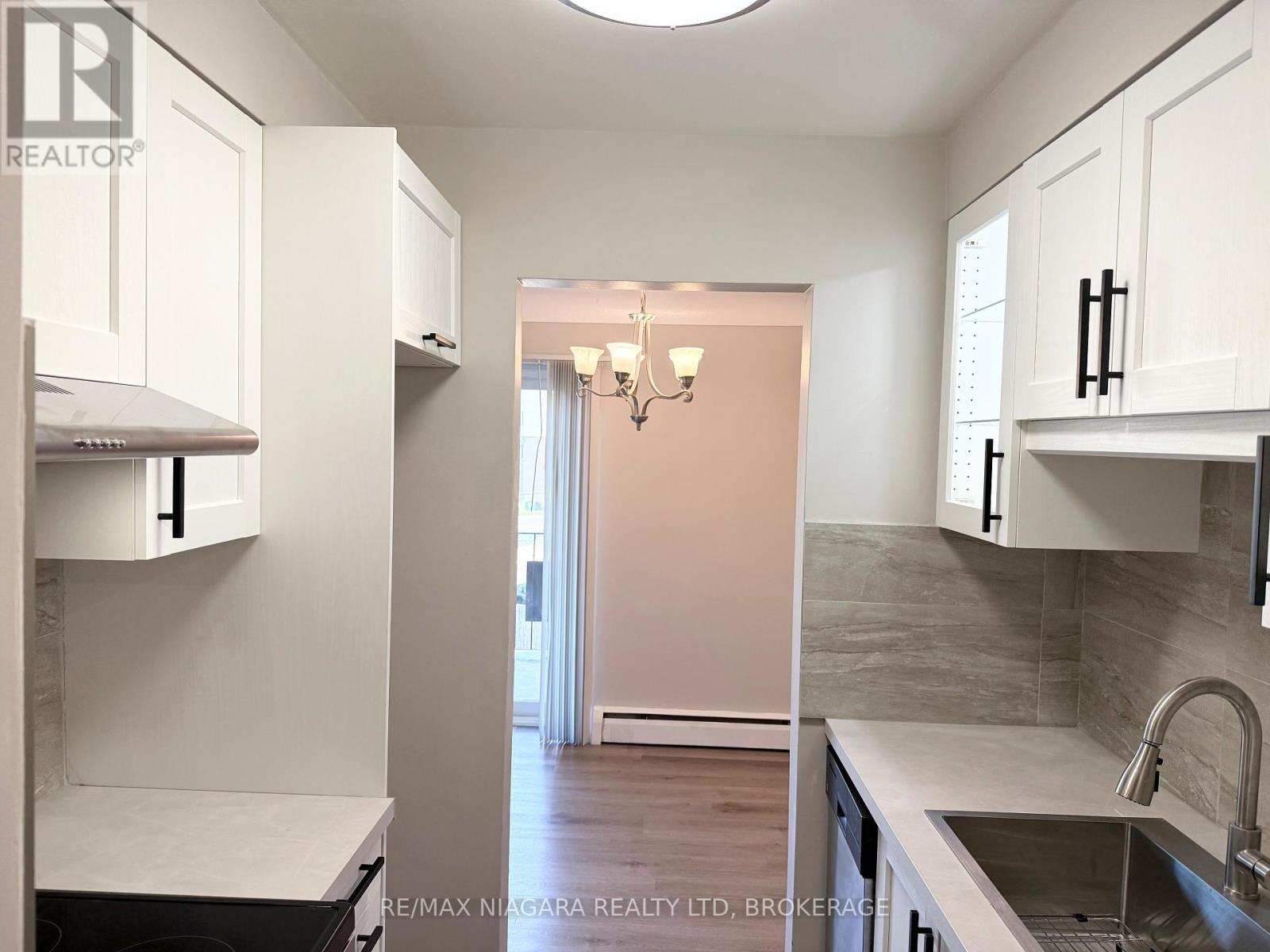 8 - 286 Vine Street, St. Catharines, Ontario  L2M 4T3 - Photo 17 - X13846028