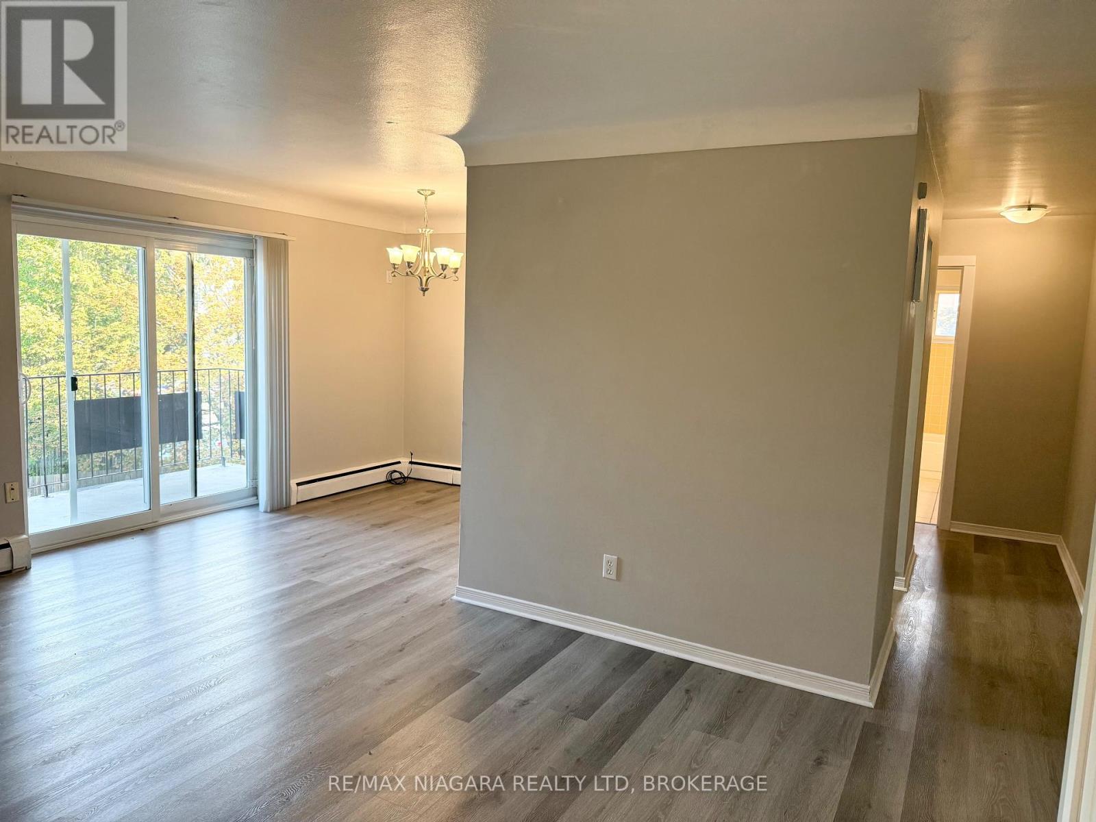 8 - 286 Vine Street, St. Catharines, Ontario  L2M 4T3 - Photo 30 - X13846028
