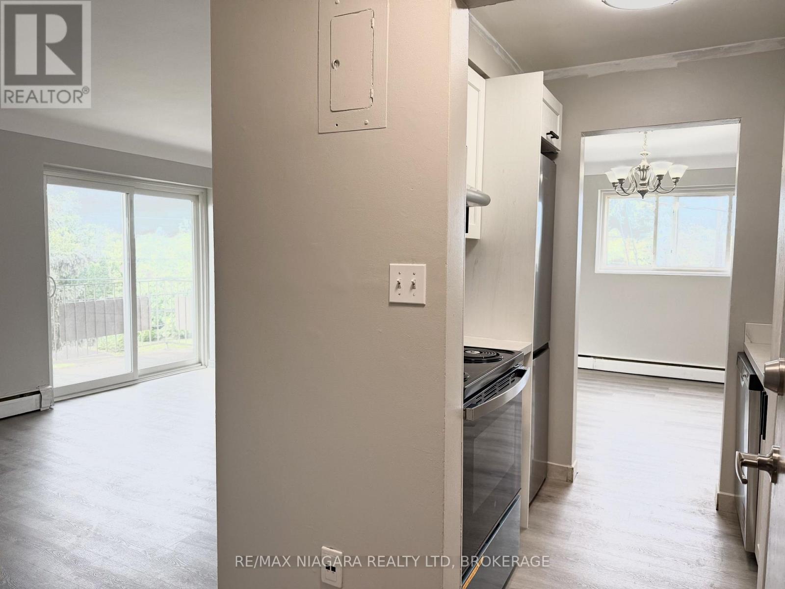 4 - 286 Vine Street, St. Catharines, Ontario  L2M 4T3 - Photo 18 - X13846032
