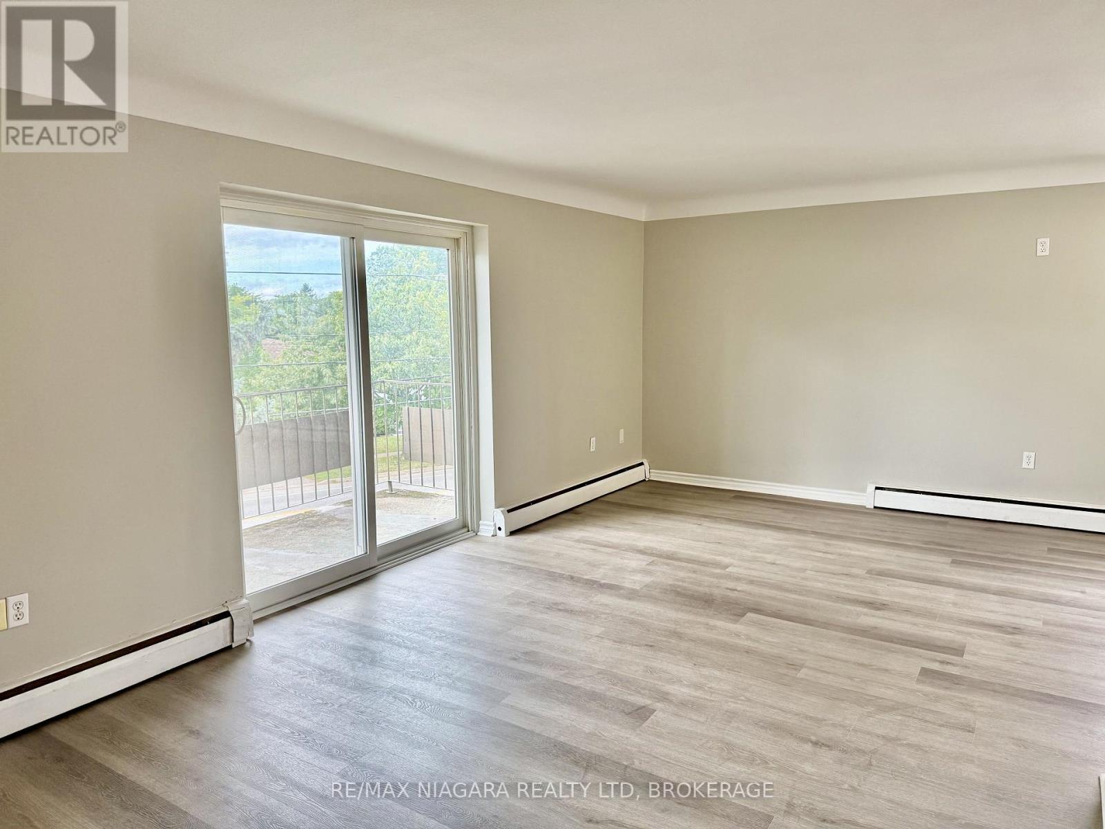 4 - 286 Vine Street, St. Catharines, Ontario  L2M 4T3 - Photo 19 - X13846032