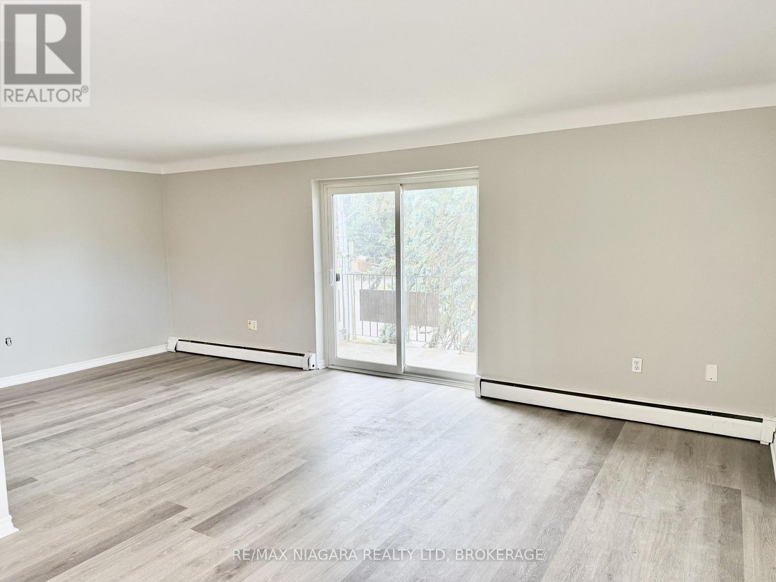 4 - 286 Vine Street, St. Catharines, Ontario  L2M 4T3 - Photo 26 - X13846032