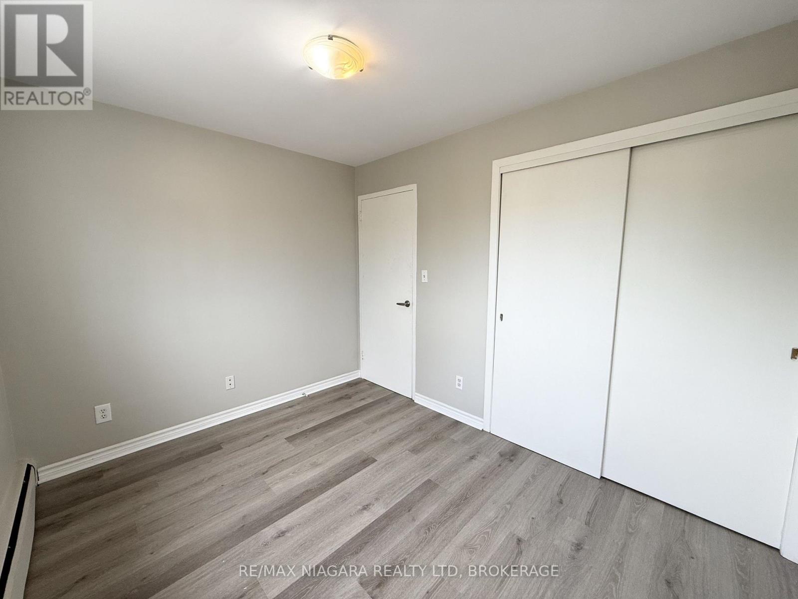 4 - 286 Vine Street, St. Catharines, Ontario  L2M 4T3 - Photo 35 - X13846032