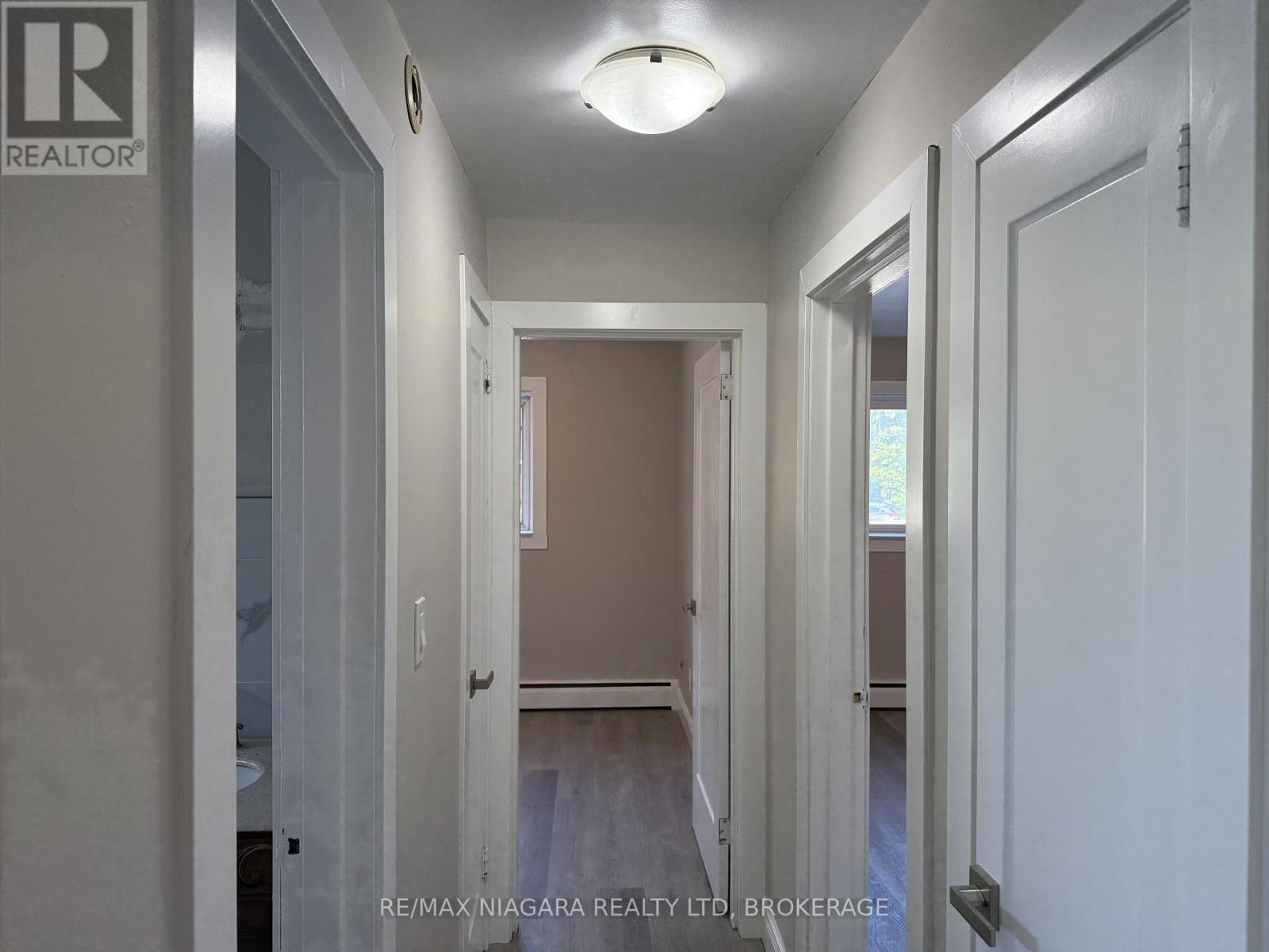 4 - 286 Vine Street, St. Catharines, Ontario  L2M 4T3 - Photo 8 - X13846032