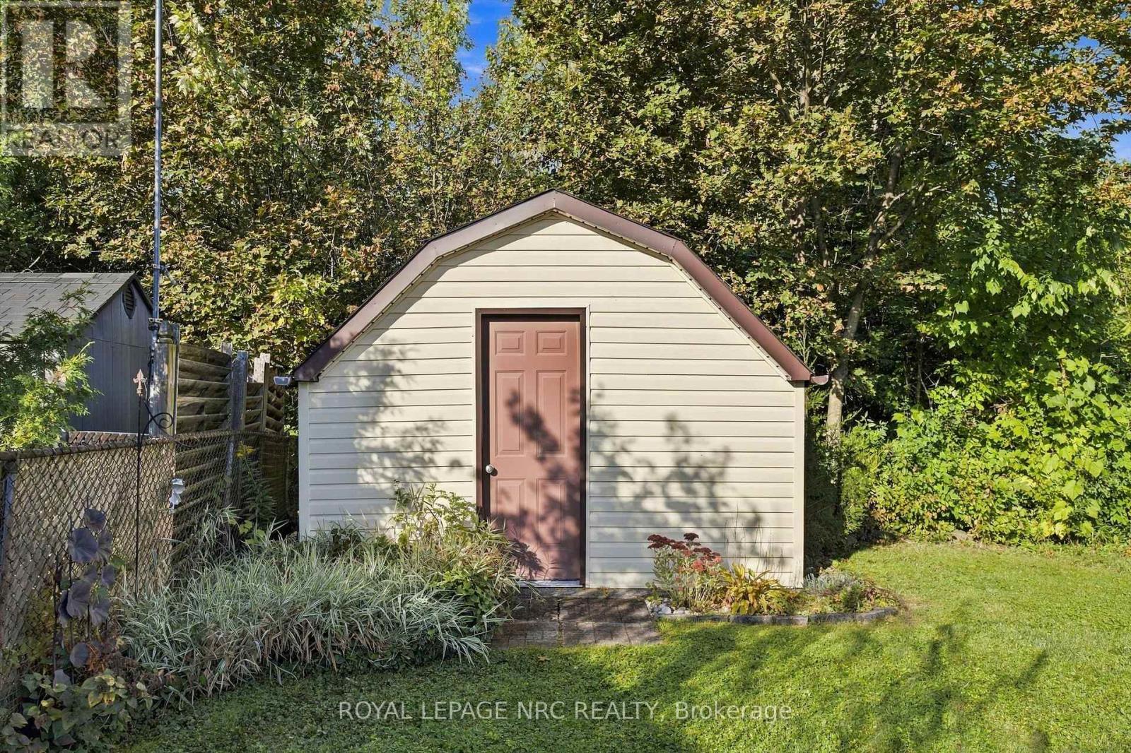 13 Hardwood Grove, St. Catharines, Ontario  L2P 1K3 - Photo 39 - X13846836