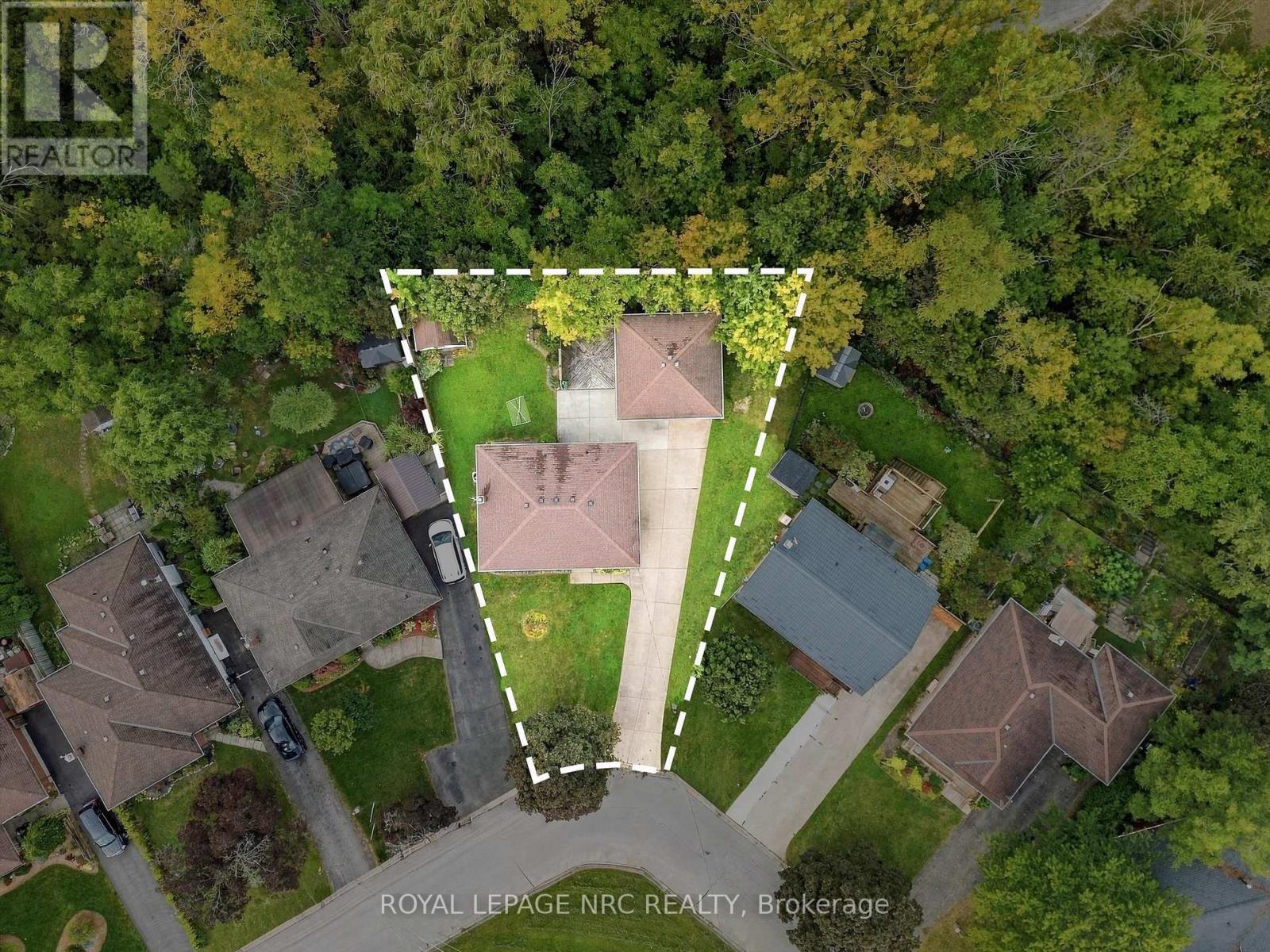 13 Hardwood Grove, St. Catharines, Ontario  L2P 1K3 - Photo 42 - X13846836