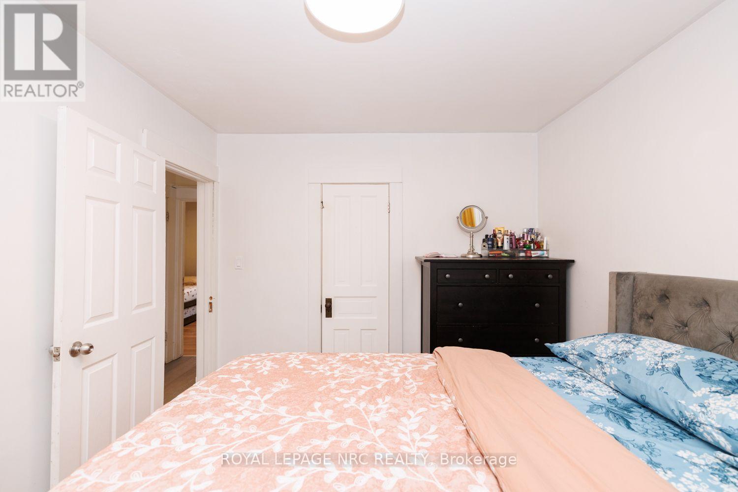 243 Geneva Street, St. Catharines, Ontario  L2R 4R2 - Photo 16 - X13846972