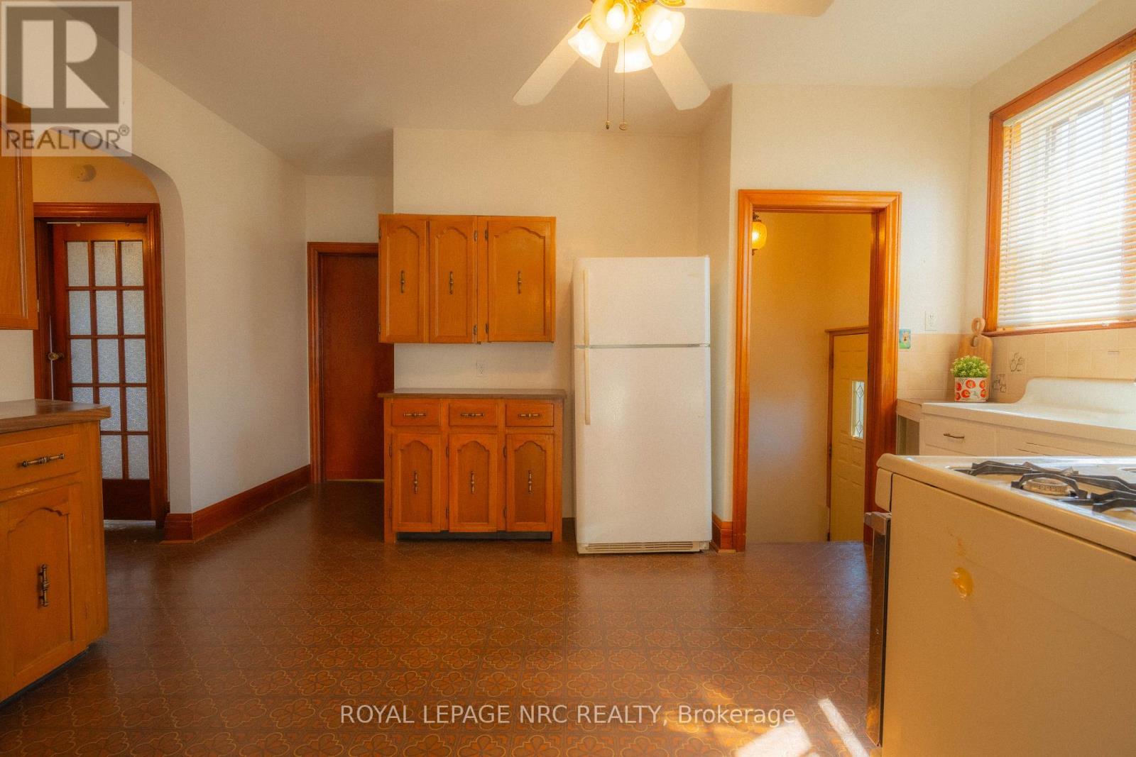 56 Lyons Avenue, Welland, Ontario  L3B 1L7 - Photo 10 - X13847072
